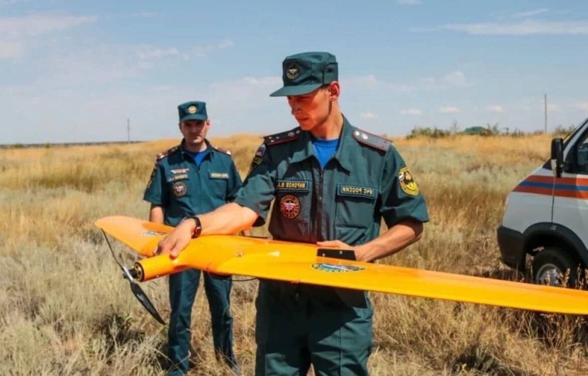 Беспилотник в волгоградской. Беспилотные летательные аппараты МЧС России. МЧС Волгоград беспилотники. Беспилотник МЧС России. Беспилотники самолетного типа МЧС.