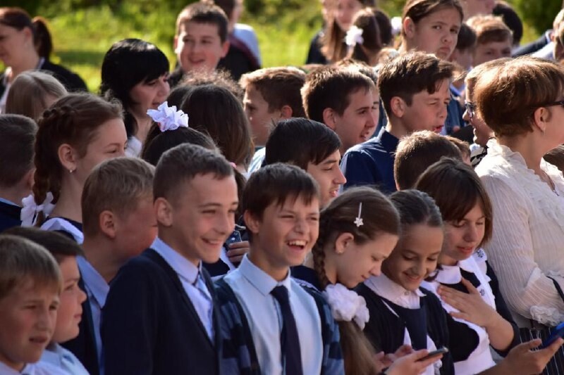 Дорогой школьник. Школа 16 Артем Приморский край. Школа 18 Артем Приморский край. Школа 33 Артем Приморский край. Город Артем школа 11