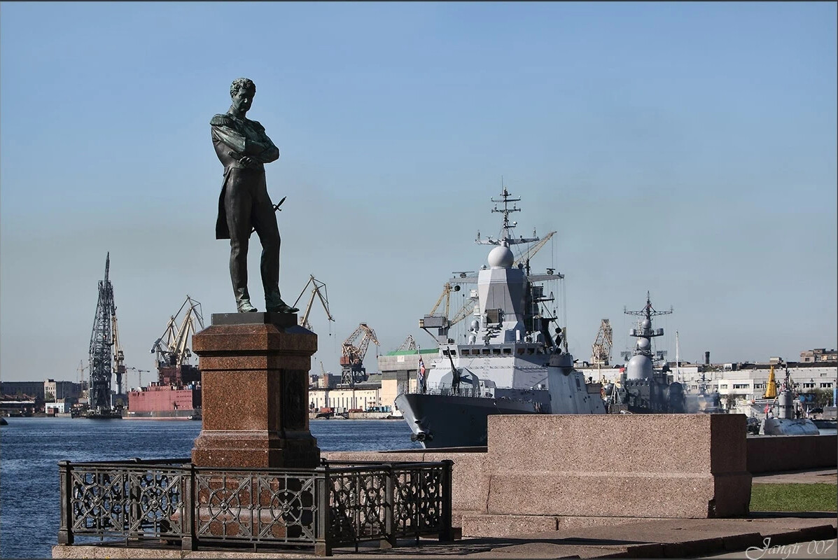 Фото на памятник на васильевском острове