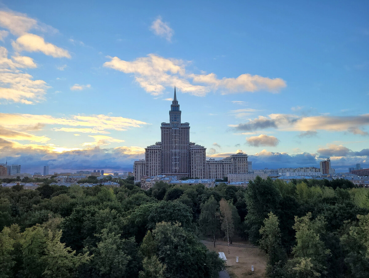 Высотка Триумф-Палас. Триумф Палас сталинская высотка. Сокол высотка Триумф Палас. Вид на Триумф Палас.