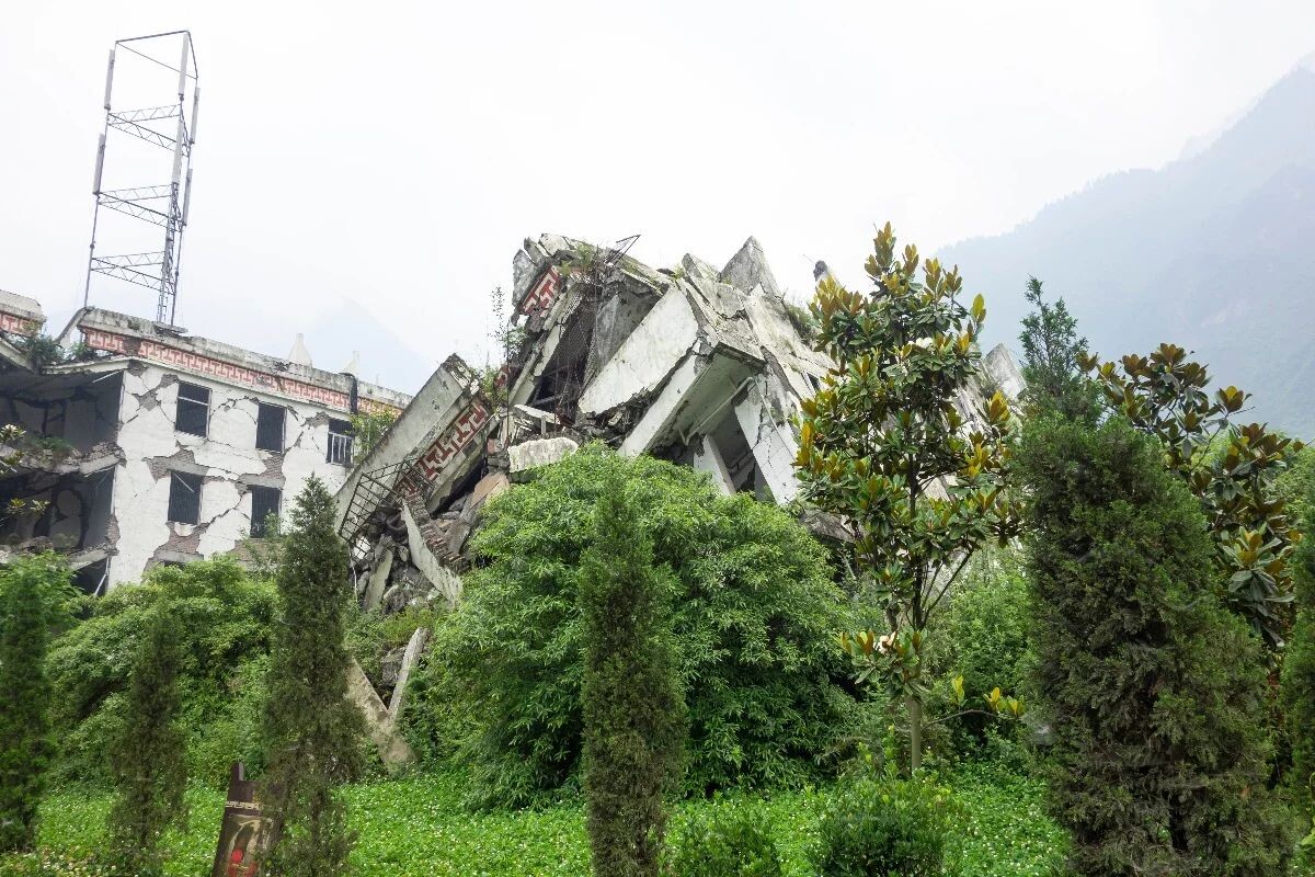 Сычуань землетрясение 2008. Землетрясение в Китае 2008 Сычуань. Сычуаньское землетрясение.
