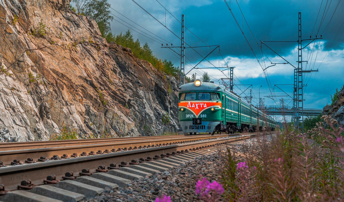 ретро поезд из санкт петербурга