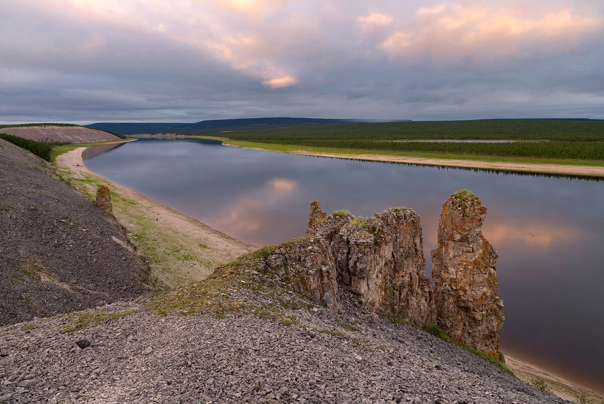 Устье реки Оленек. Река Куойка в Якутии. Река Оленек. Оленёк (река).