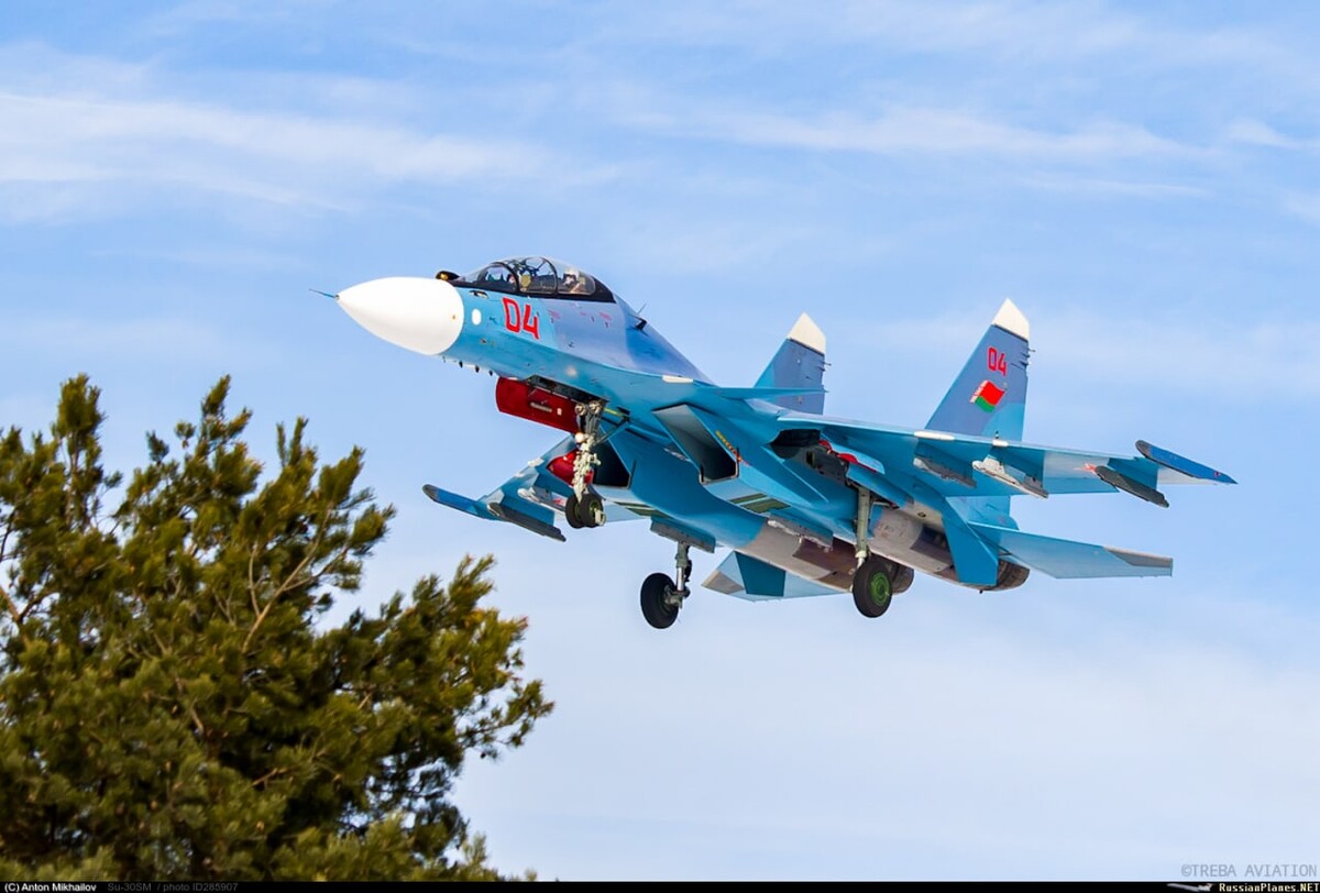 Белорусский су30см. Cy 30. Су 30см беларусь аэродром барановичи. Су-30см ввс белоруссии. Су-30см ввс белоруссии.