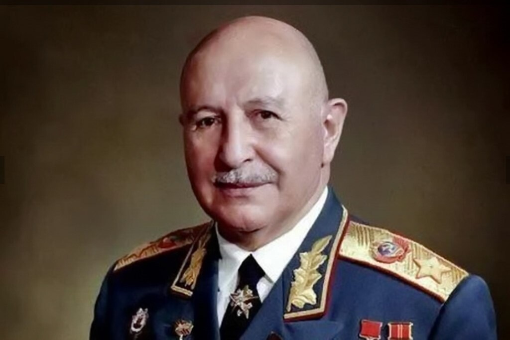 И х баграмян. Маршал Ованес Баграмян