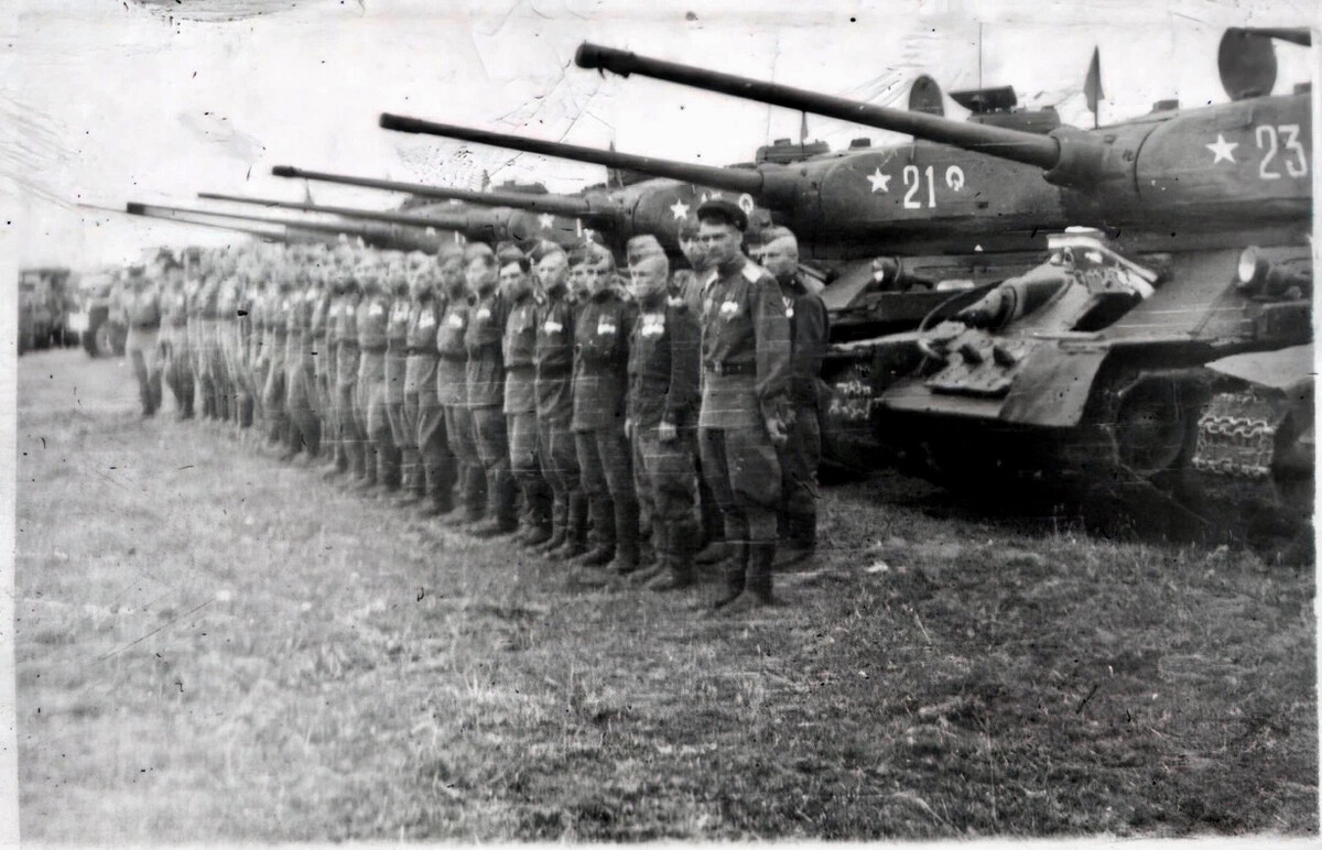 51 й отдельный танковый полк