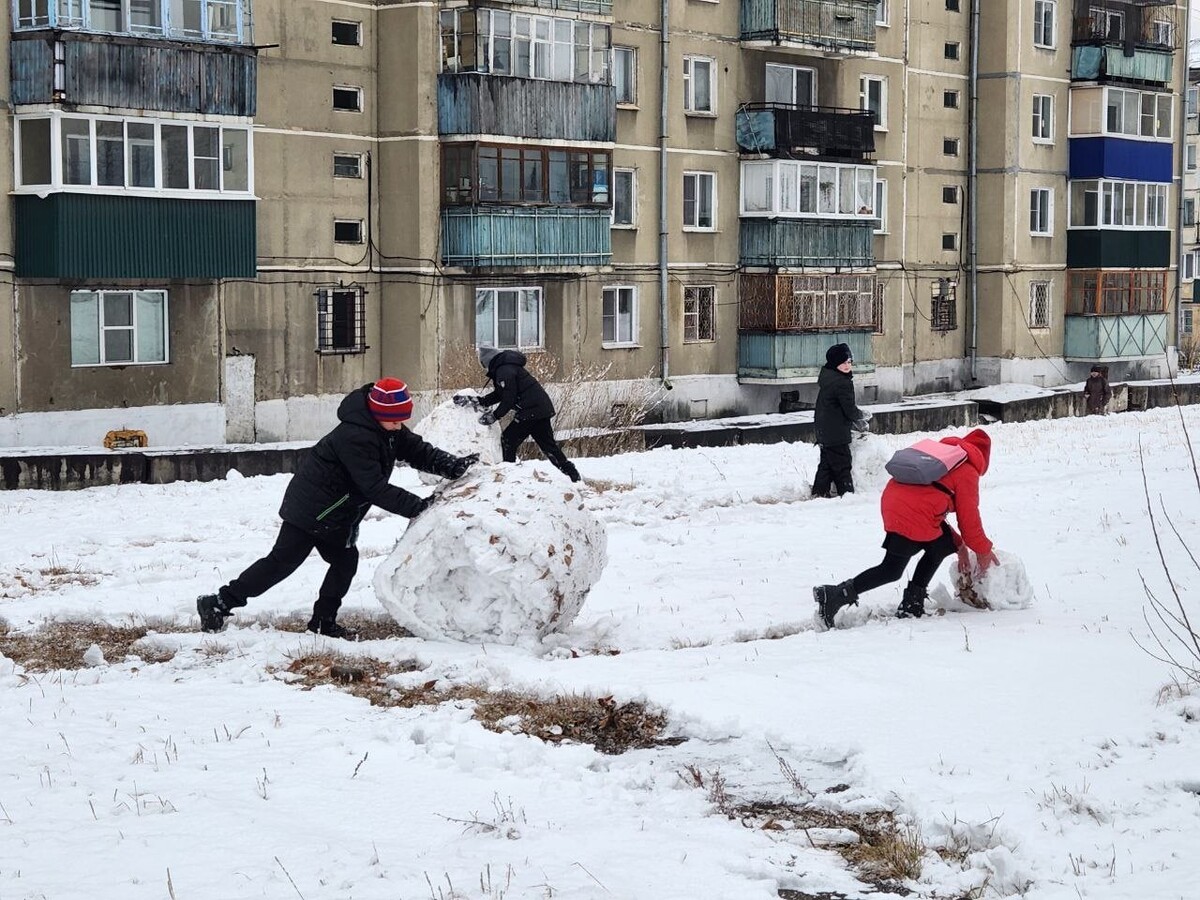 Снеговик Чита 2022. Пагөда на сегодня в Чите. Какая погода сейчас в Чите Руси сегодня.