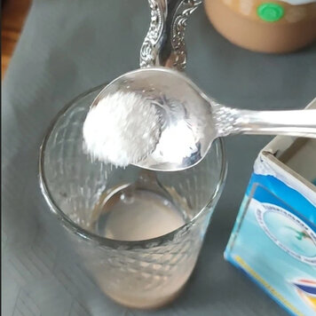 Uso aceto e sapone per altri scopi. Non posso più fare a meno di questo rimedio casalingo (pulisce benissimo) Il rimedio casalingo ideale ed economico per pulire il pavimento è una soluzione di aceto e sapone - 3