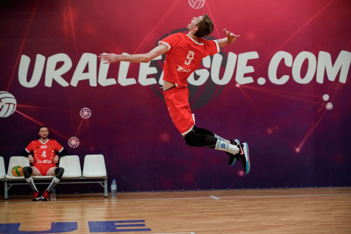 Игроки в волейболе. Уральская лига тно. Ural league. Уральская лига етщ. Волейбола вы.