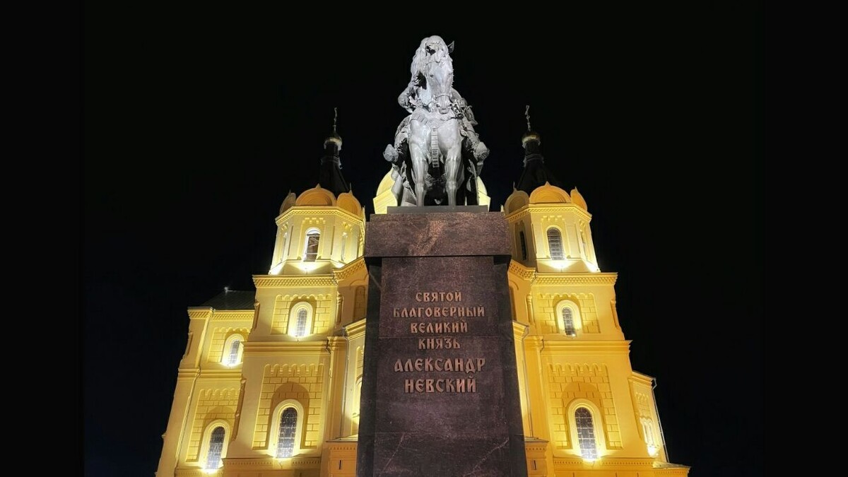 Памятник александру невскому в нижнем новгороде фото почему умер александр невский Дзен