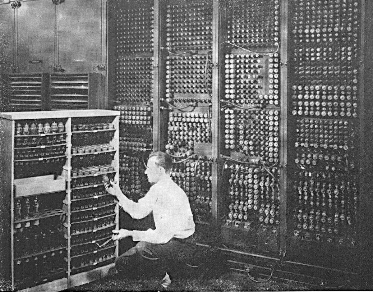 Самый первый компьютер в мире Eniac 1946 г