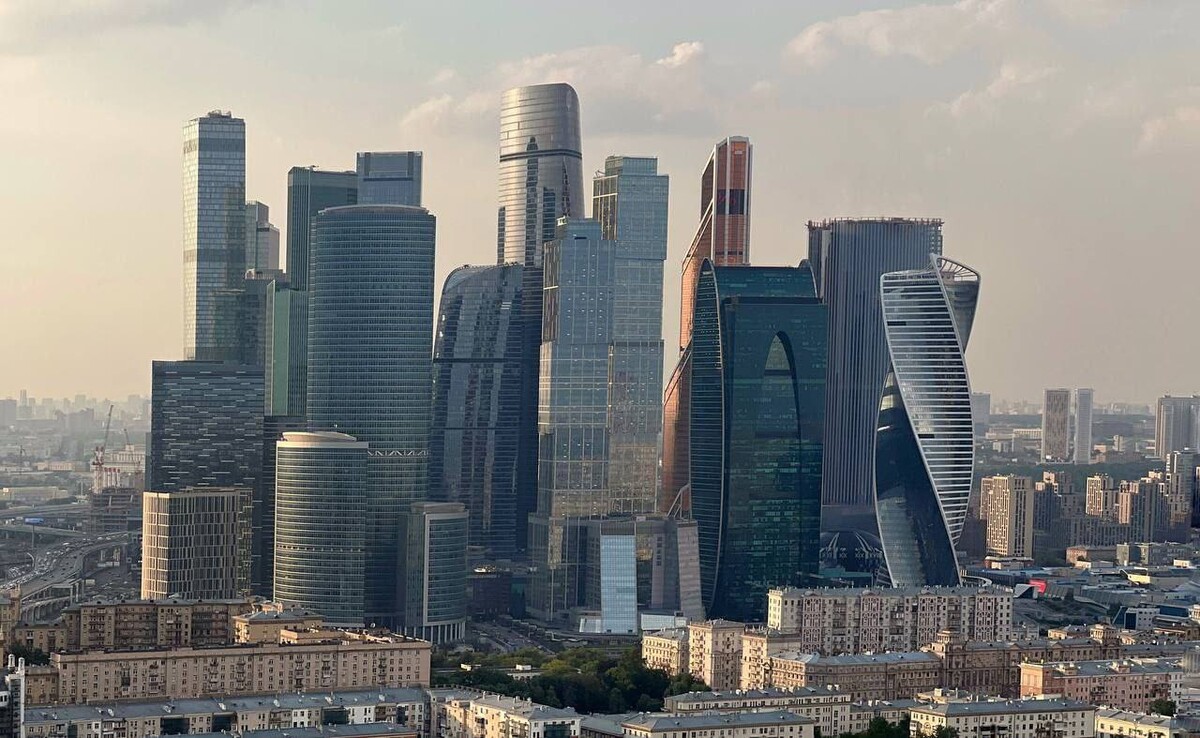 Сколько этажей в москва сити