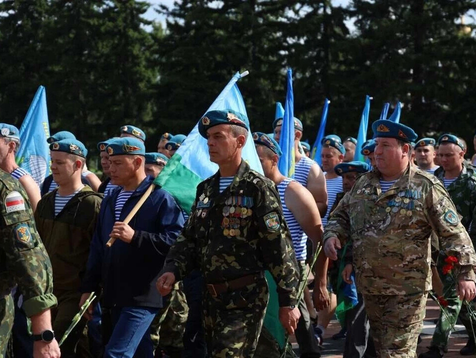 С праздником вдв. С праздником вдв. День воздушно-десантных войск. Вдв войска. 2 августа день воздушно-десантных войск.