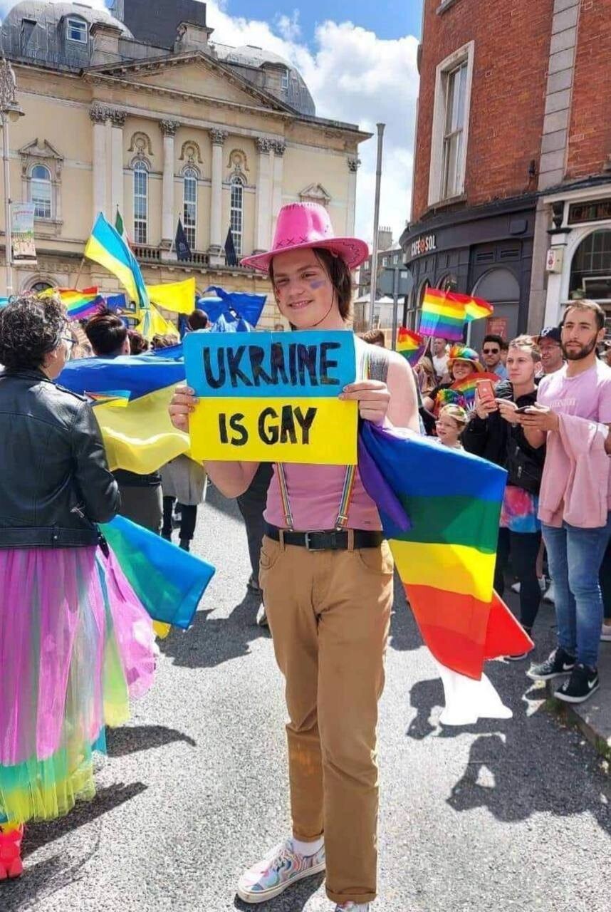 когда прошел гей парад на украине фото 30