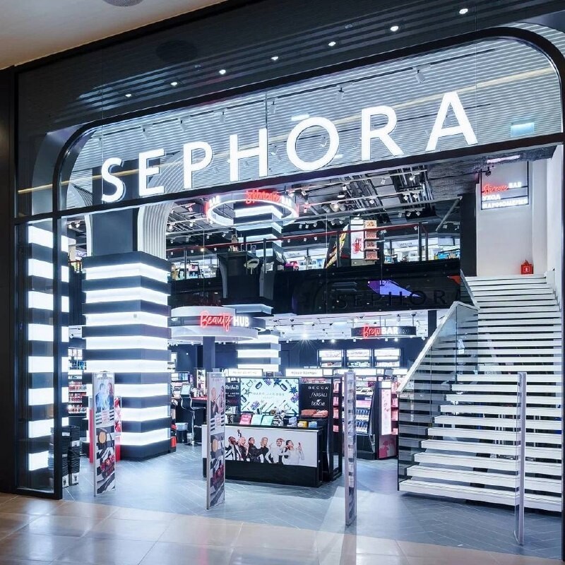 Магазин косметики sephora. Магазин косметики сефора. Иль де ботэ сефора. Sephora магазин парфюмерии спб. Сефора в.