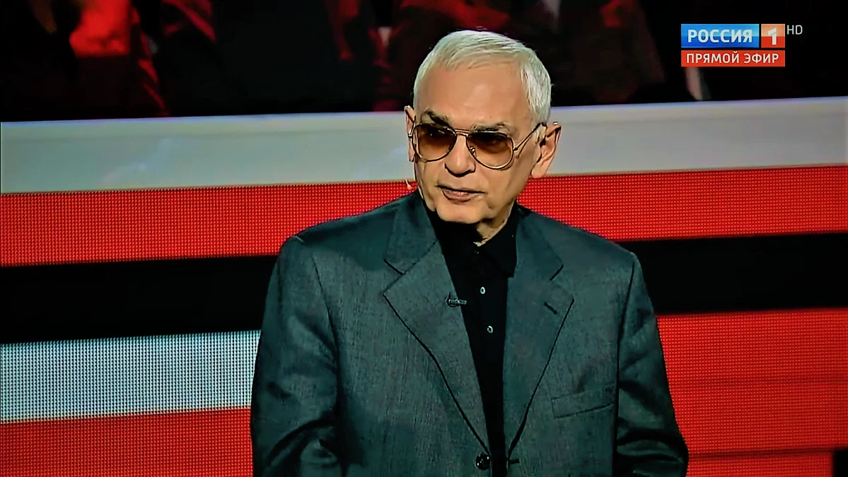 Шахназаров полный абзац последний. Карен Шахназаров у Соловьева. Шахназаров у соловьёва. Карен Шахназаров вечер с Владимиром Соловьевым 27 января 2021. Карен Шахназаров вечер у Соловьева.