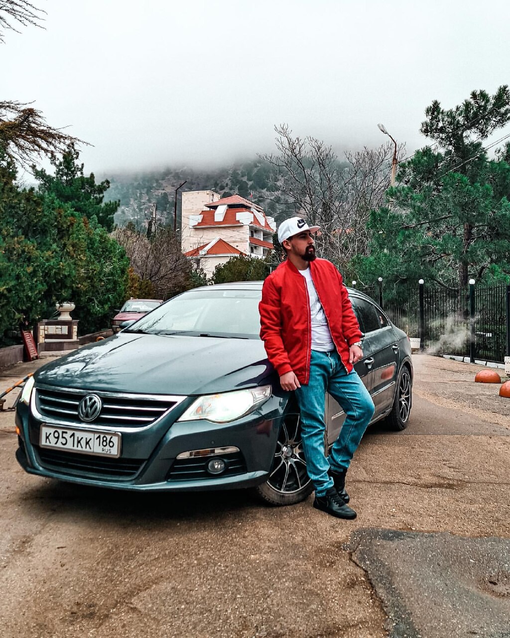 Госавтошкола севастополь косарева. Инструктор по вождению. Юрий инструктор по вождению. Тренер алена севастополь. День физкультурника в севастополе.