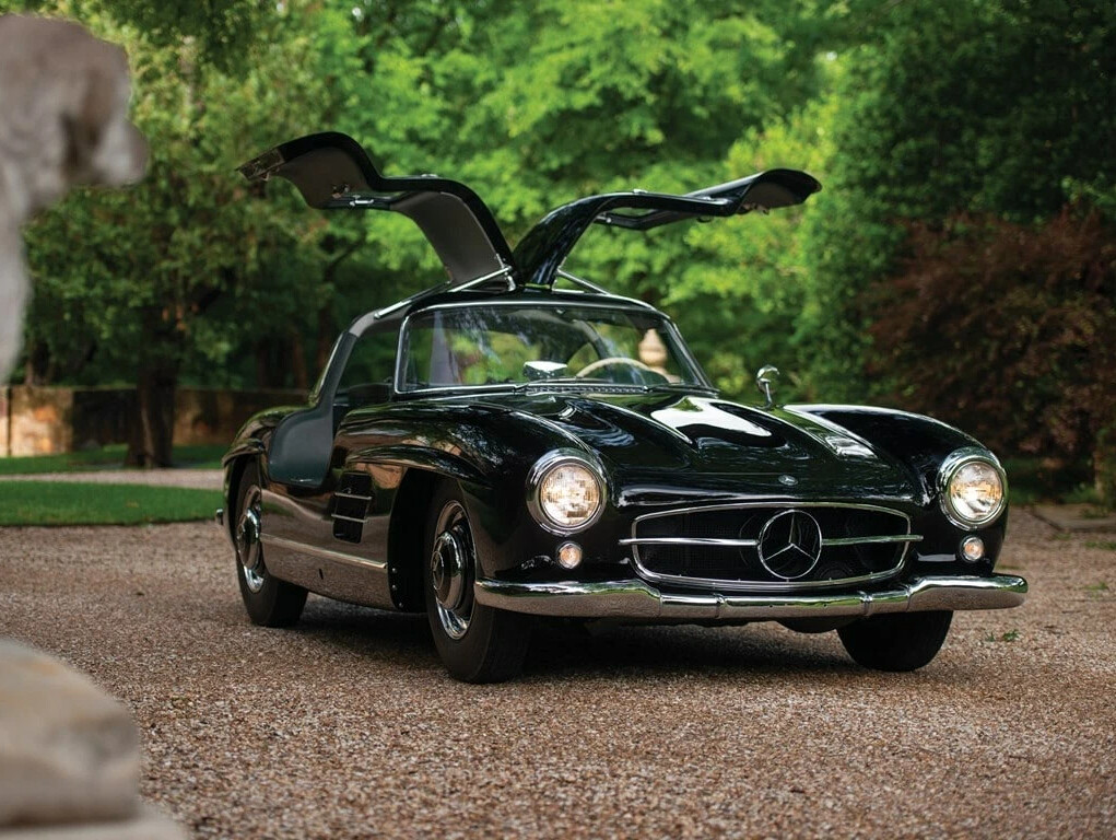 Mercedes 300sl красный