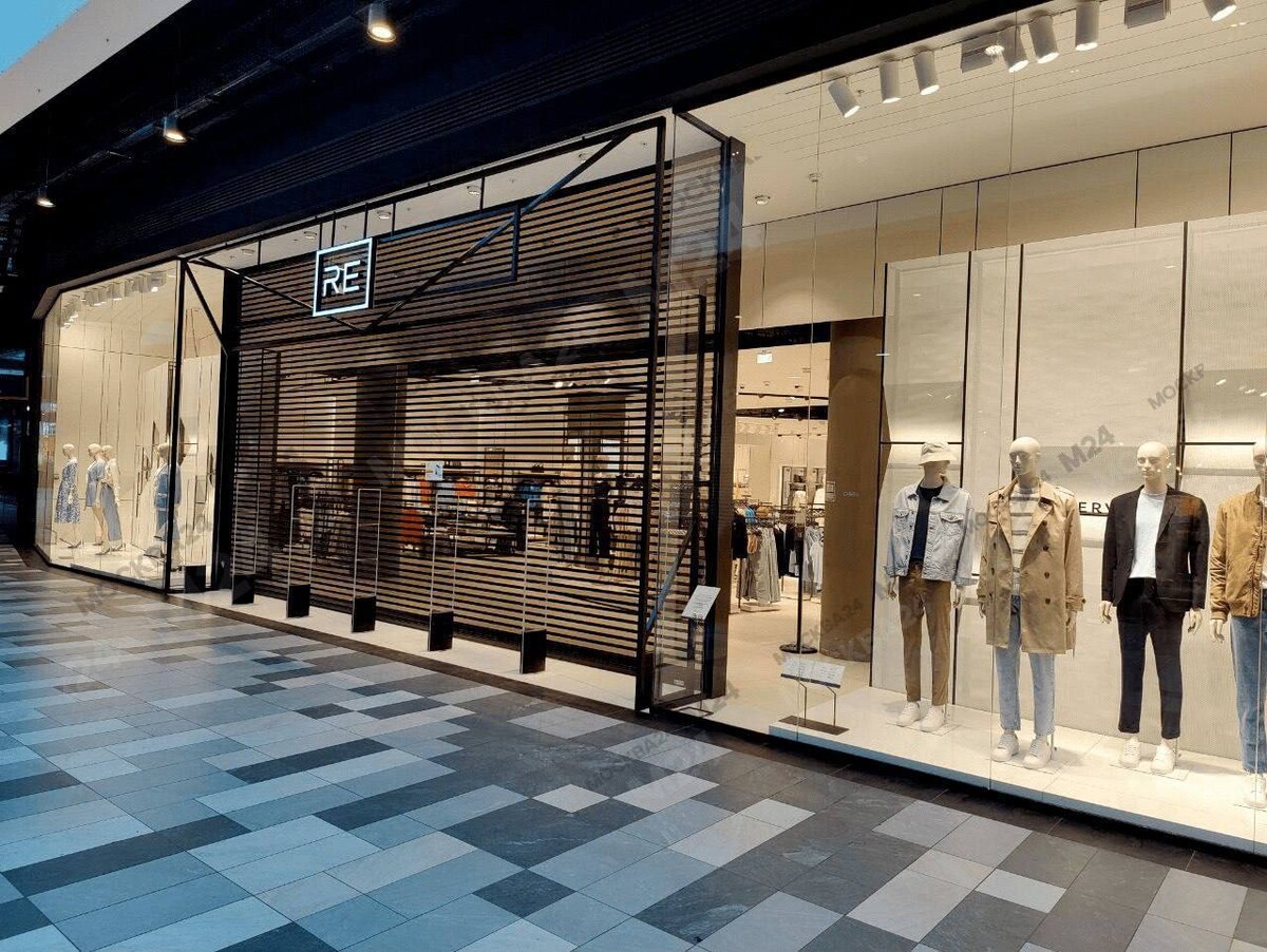 Rem store. Магазин cropp авиапарк. Re store москва. Re store айфон. Резервед коламбус.