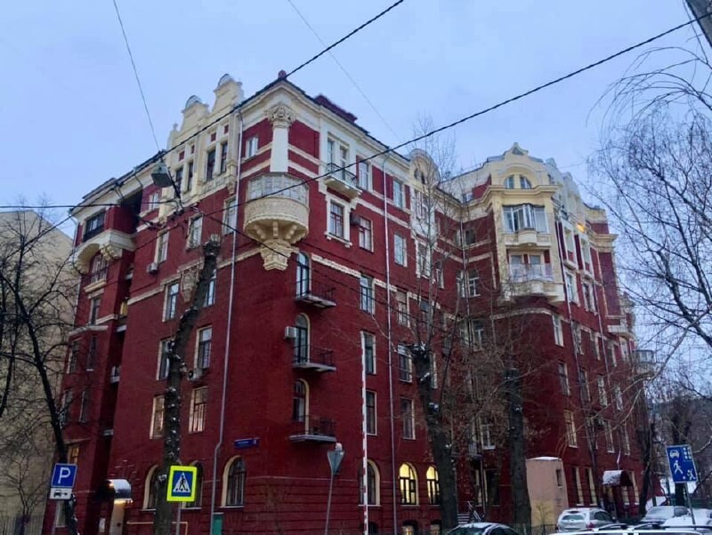 Трехпрудный переулок 10 2с2. Рыбный базар ресторан москва трехпрудный переулок. 2,. Особняк гончарова трехпрудный. Рыбный базар ресторан трехпрудный переулок.