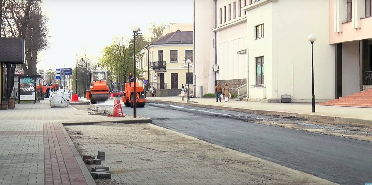 Блог s13 новости гродно. Гродно улица Ожешко. Асфальт вдоль улицы. Нет асфальта в городе. Улица фонарей Гродно.