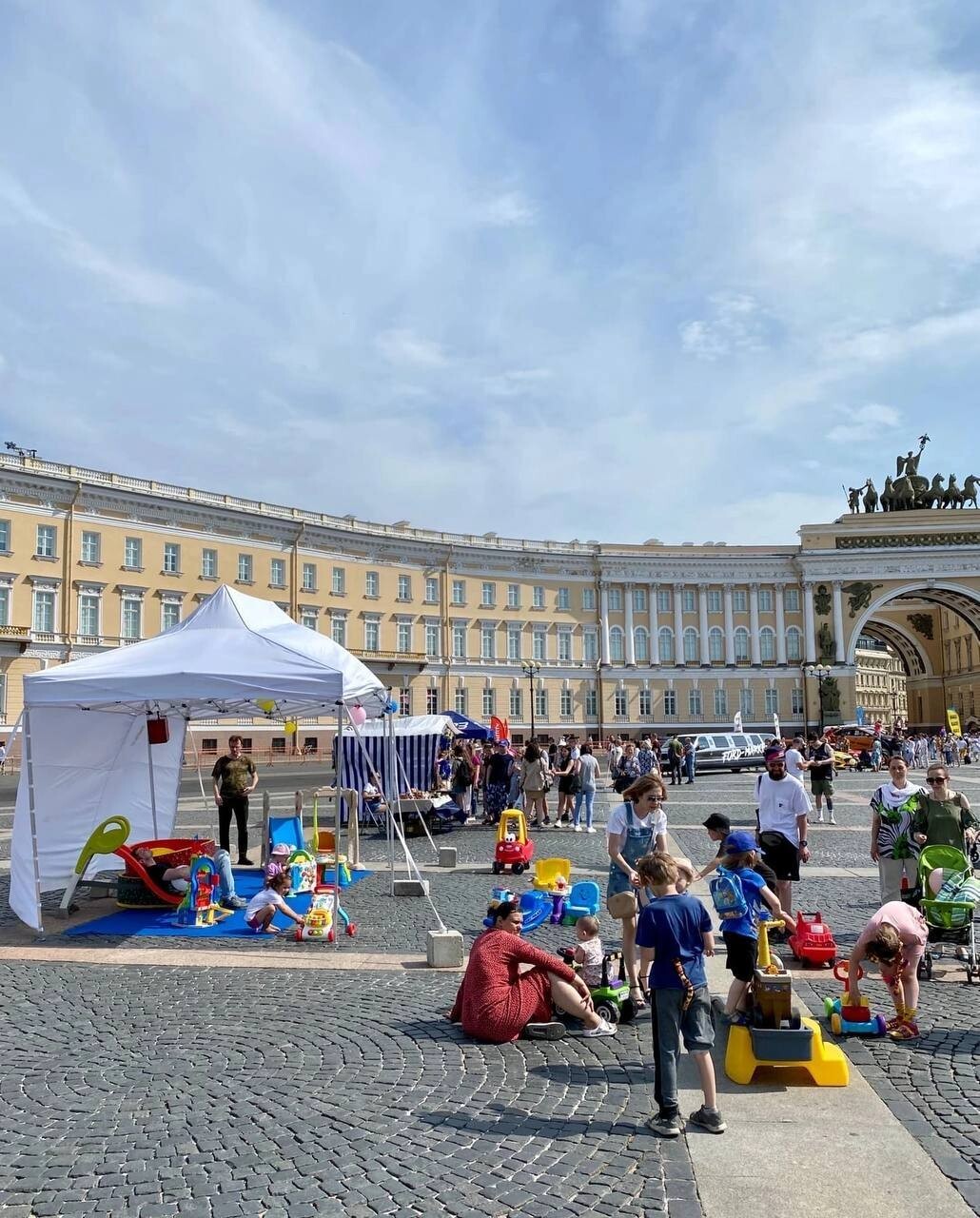 дворцовая площадь в санкт петербурге метро