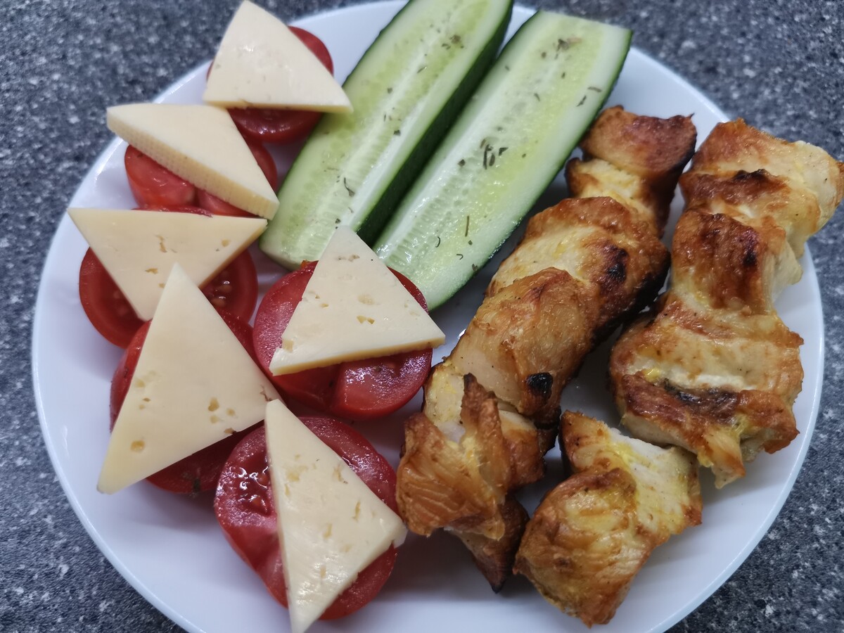 Кухня наизнанку салат из огурцов под шашлычок