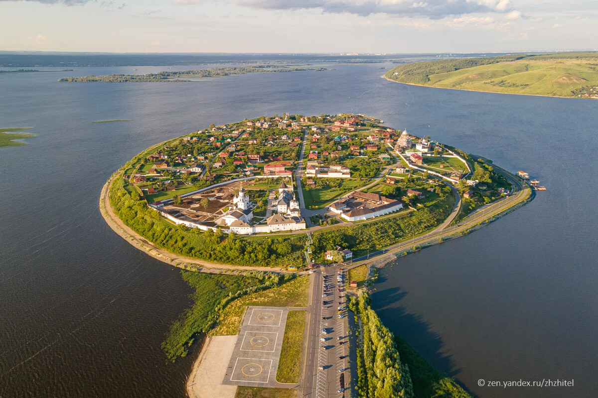 Свияжск остров град осенью