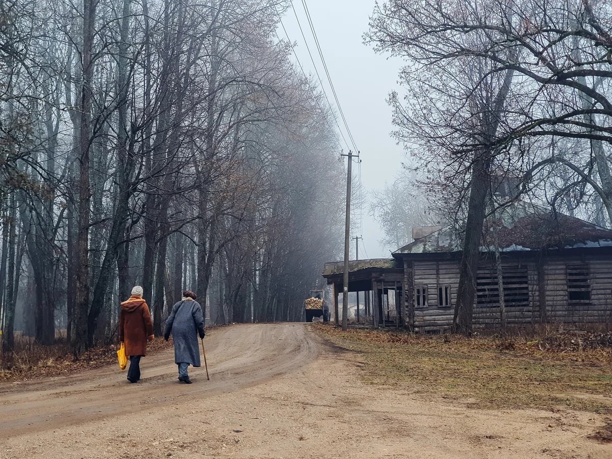 Погода в селе дворянское. Высокое Смоленская область. Торбеево Мордовия заброшенные постройка. В селе. Село роскошное.