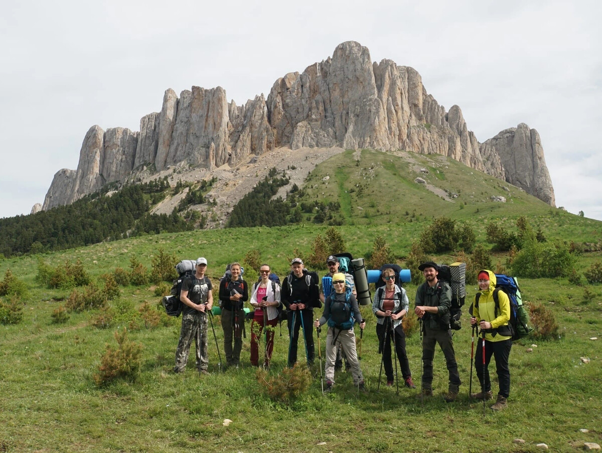 Продолжим поход. Поход в горы. Продолжим поход. Продолжим поход. Палатка на природе.