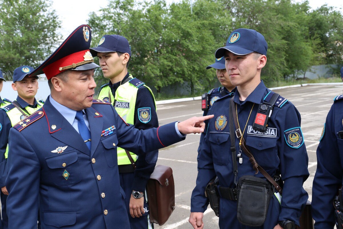 Полицейская форма Казахстана