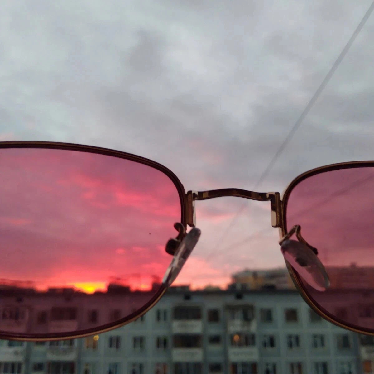 Картинки про розовые очки