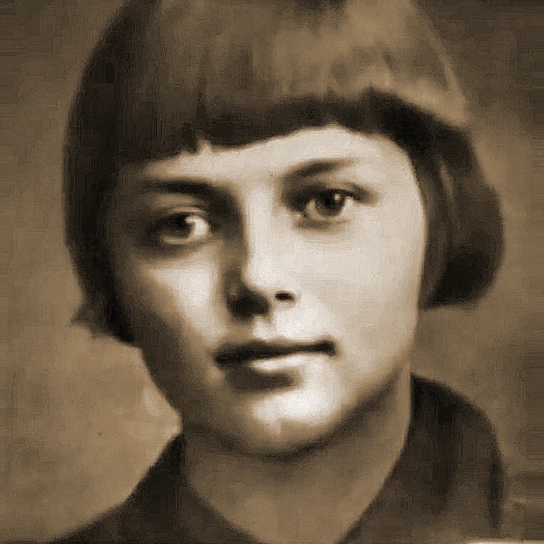 Молодая героиня. Зинаида Портнова. Портнова Элеонора Львовна 1941 года. Разноцветное фото Зины Портновой. Портнова Мария Леонидовна