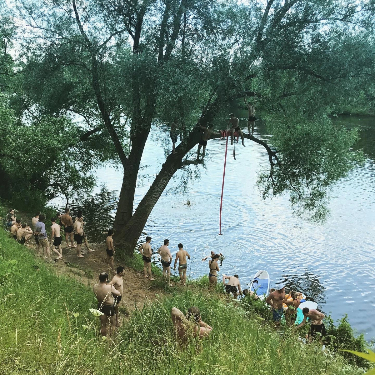 Пляж живописная бухта Рублево