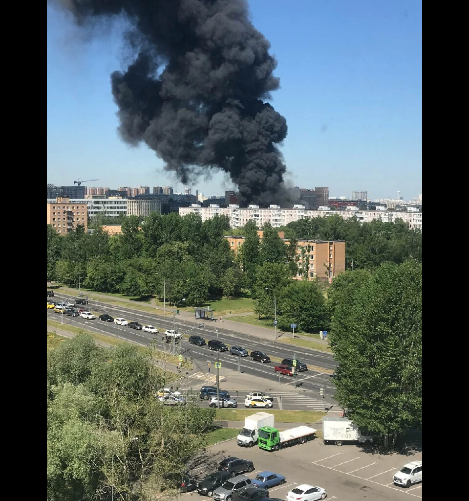 Пожар в москве 1 час назад