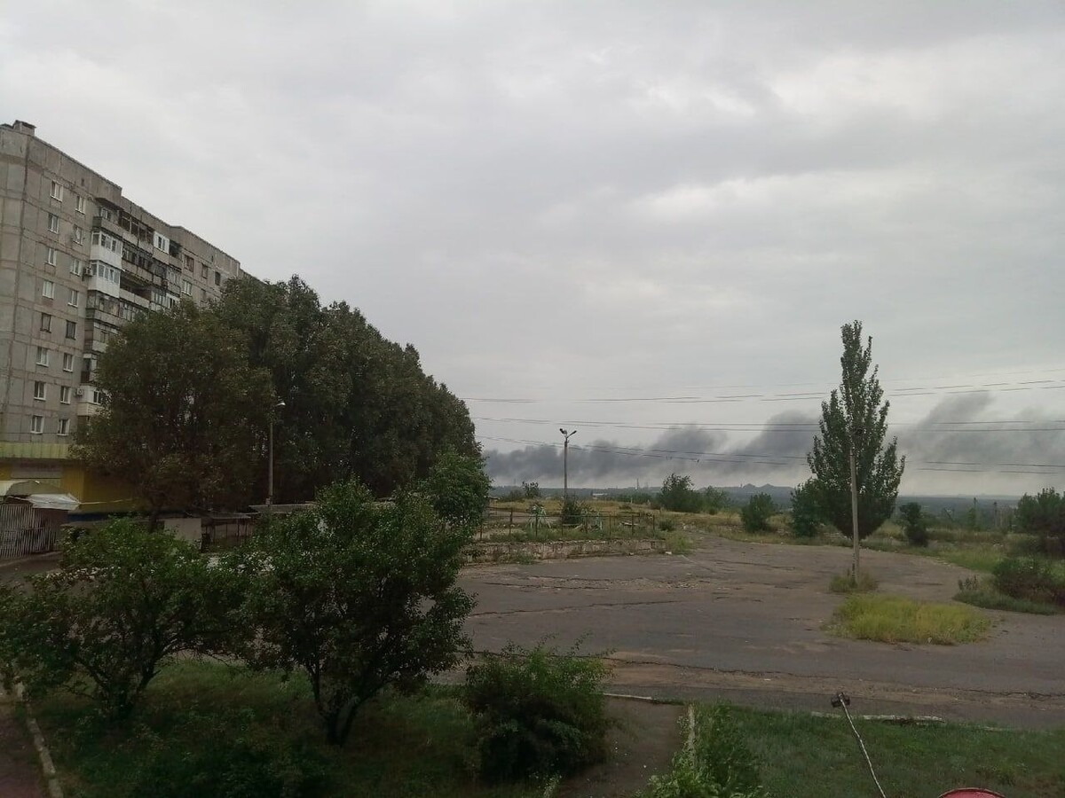 агс горловка горящие. бетонораспределительная стрела putzmeister mxr 32-4. агс горловка горящие. донбасс в огне.