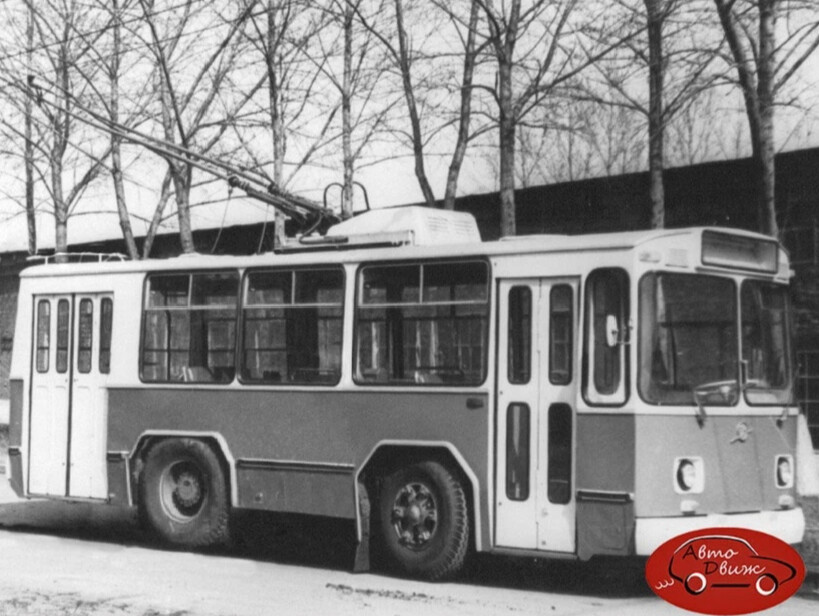 Т 10 троллейбус. Троллейбус ЗИУ 12. ЗИУ 682 гармошка. ЗИУ-11 троллейбус. ЗИУ-10 троллейбус.