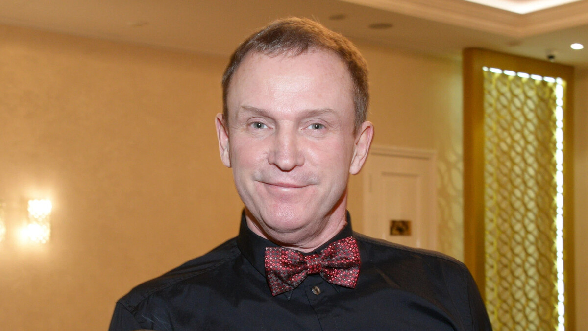 Виктор рыбин дюна. Виктор рыбин. Сколько лет солисту дюны. Солист группы дюна. Рыбников дюна.