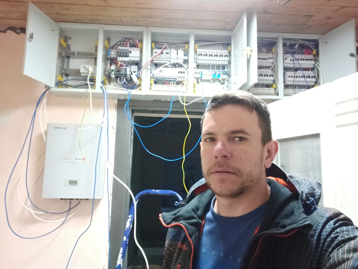 вакансии электрик нижний новгород. услуги электрика в квартире. электрик на дом. монтаж электрооборудования. вакансии электрик нижний новгород.