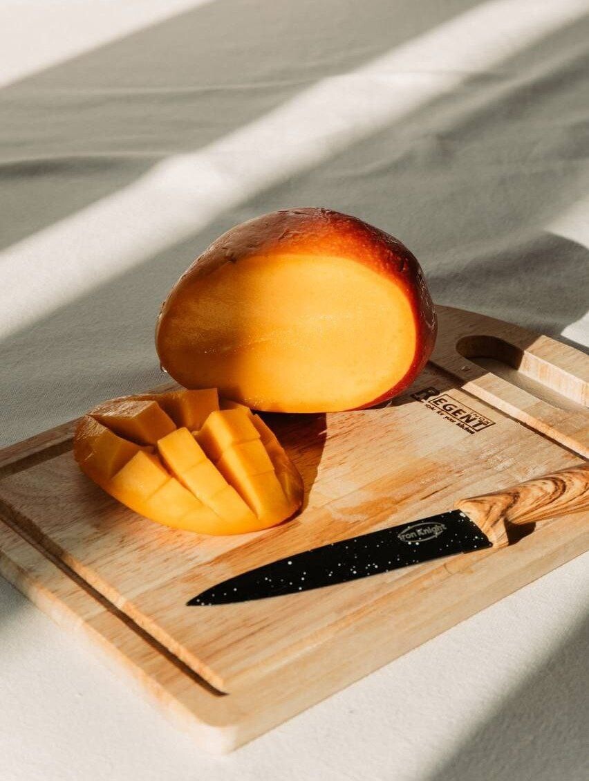 Сила манго. Пюре манго сила традиции. Сила манго. Фруктовый десерт манго магнит. Пюре манго перекресток.