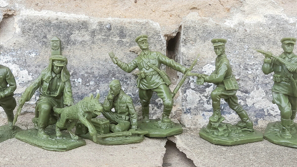 Оловянный солдатик ратник батюшка. Оловянный солдатик пржевальский. Солдатики ратник подпрапорщик. Ратник оловянные солдатики 54. Ратник солдатики.