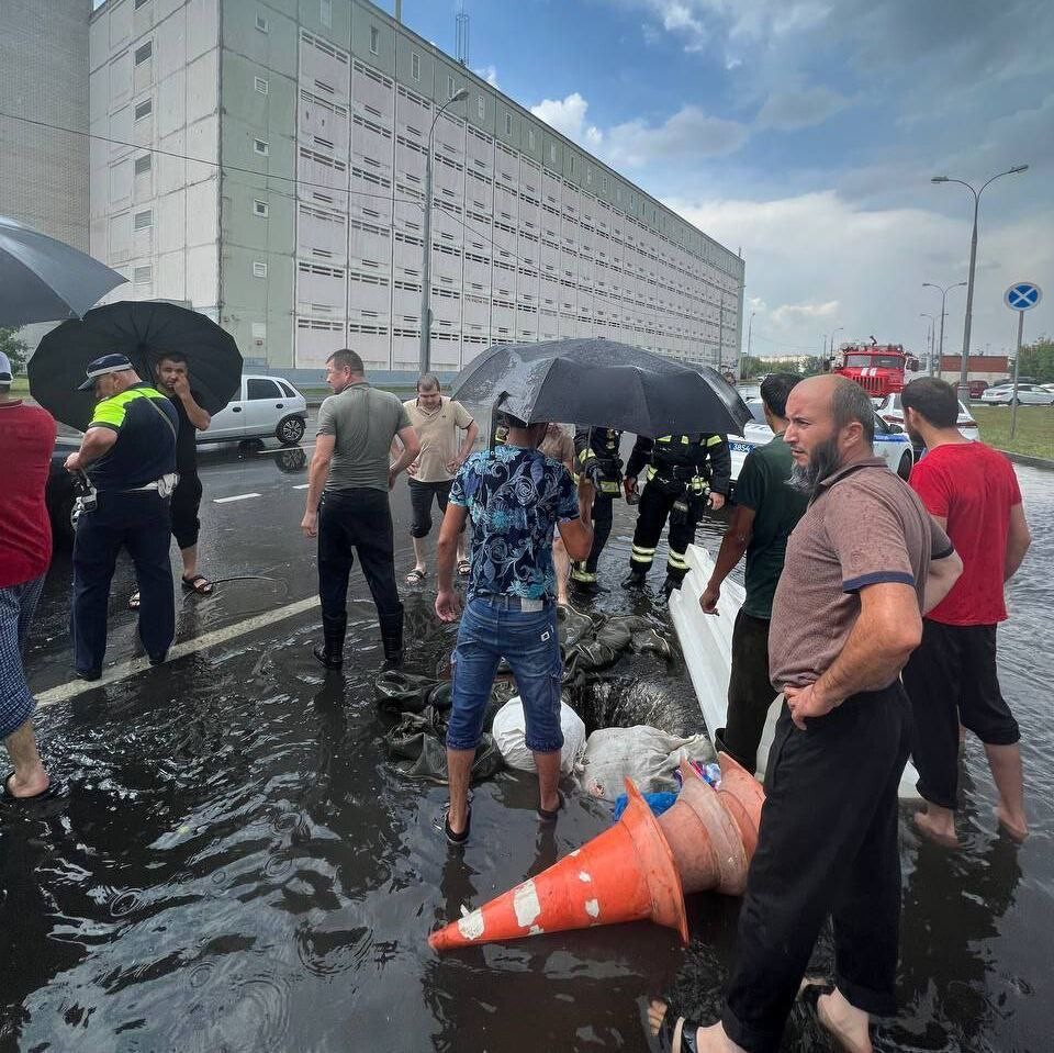 липницкий утонул в москва реке