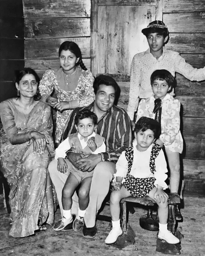 A sneak peek into Dharmendra's personal family album