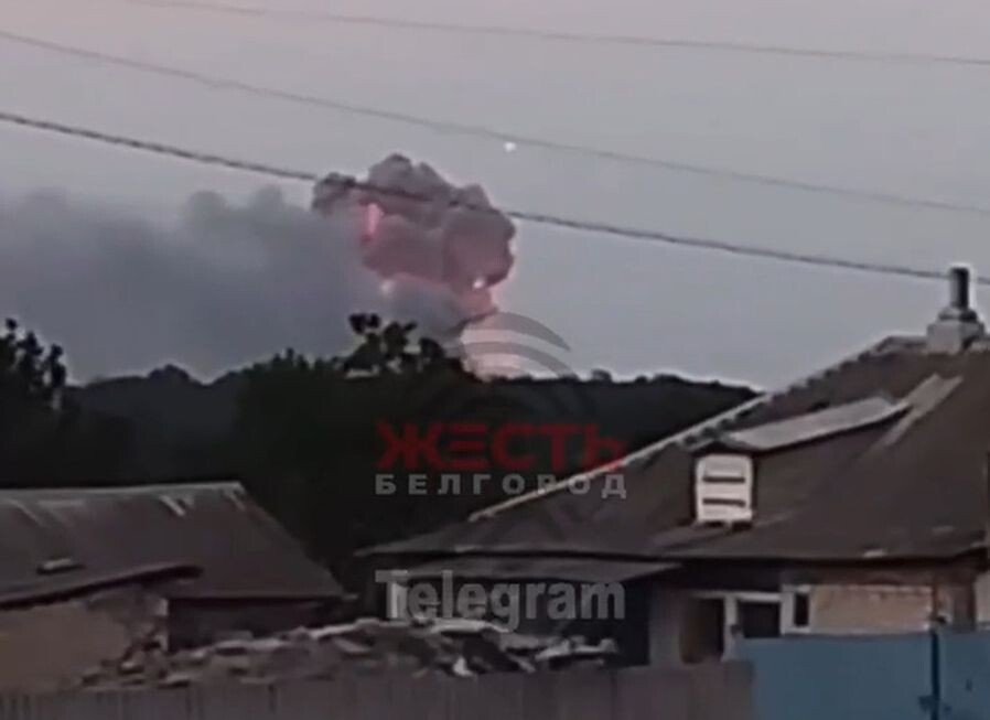 Пожар шахтерск июль. Обстрел белгорода сегодня. Подрыв склада в торопце. Подрыв склада в торопце. Подрыв склада в торопце.