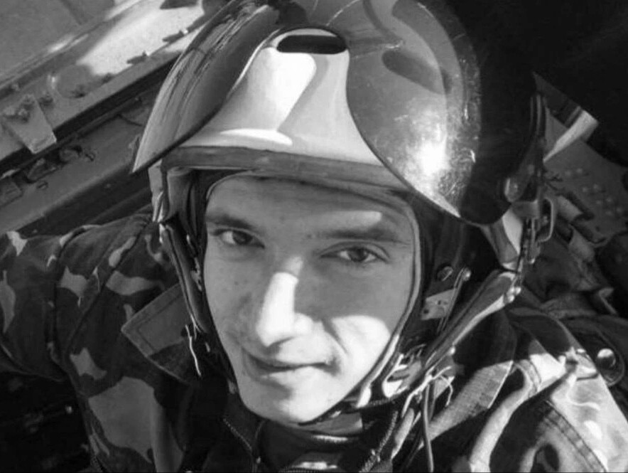На Украине погиб "один из лучших летчиков ВСУ" Антон Листопад. Его. Газета.Ru Дз