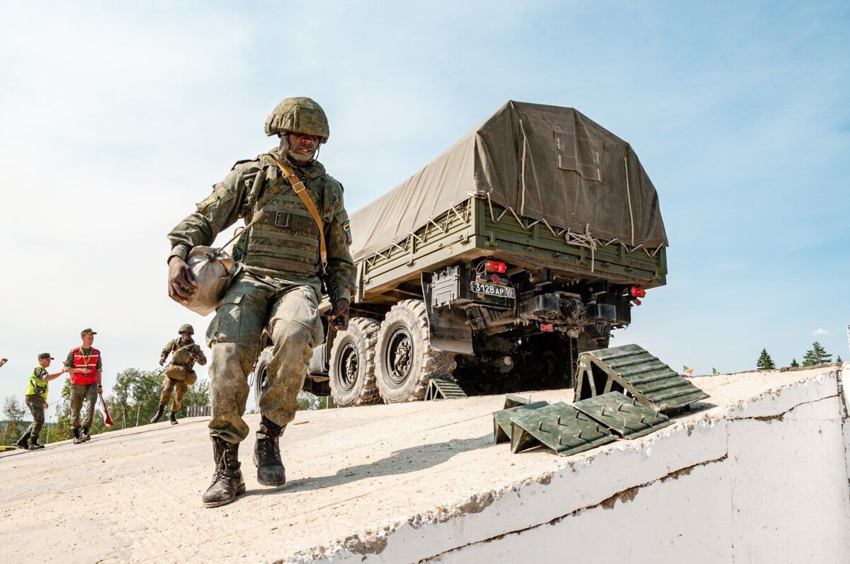 Армейские международные игры 2022. Армия вьетнама 2022. Парк патриот форум армия 2022. Армейские 2022. Арми 2022 мастер оружейник.