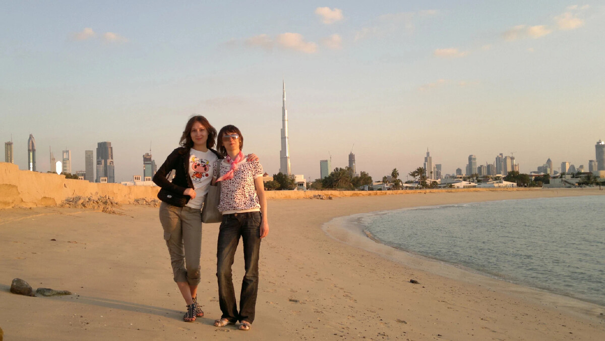 Стоит ли ехать в оаэ в июле. Бурдж аль-араб. Бур дубай. Туристы в дубае. Дубай 2018 год.