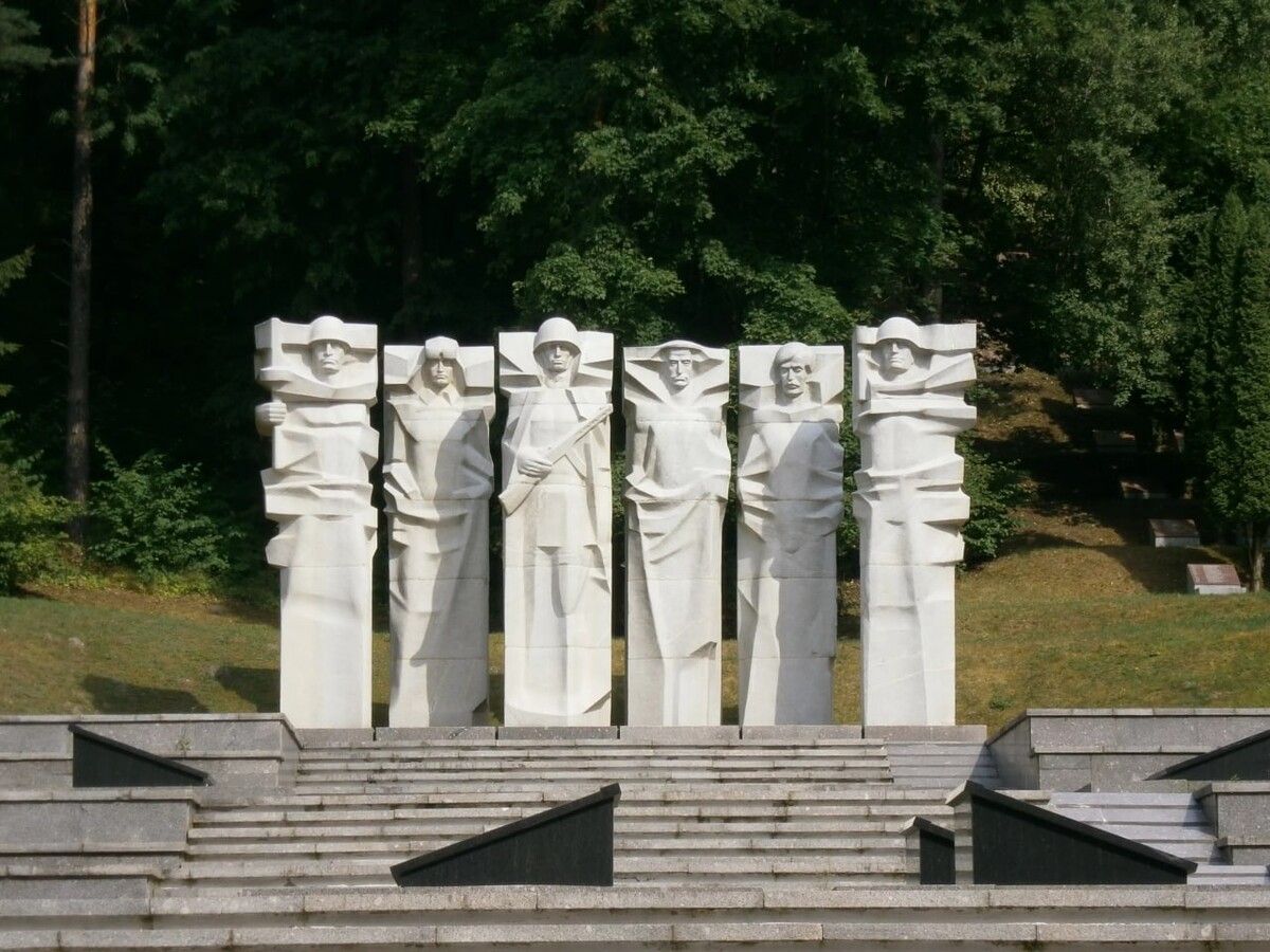 памятники в литве