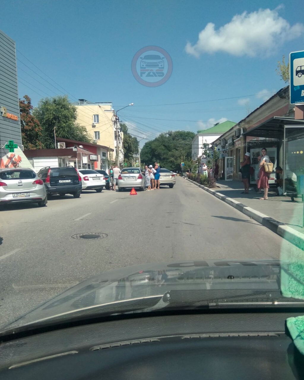 феодосия сейчас. авария на керченском шоссе феодосия. феодосийское автомобильное сообщество. феодосийское автомобильное сообщество. перекрёсток.