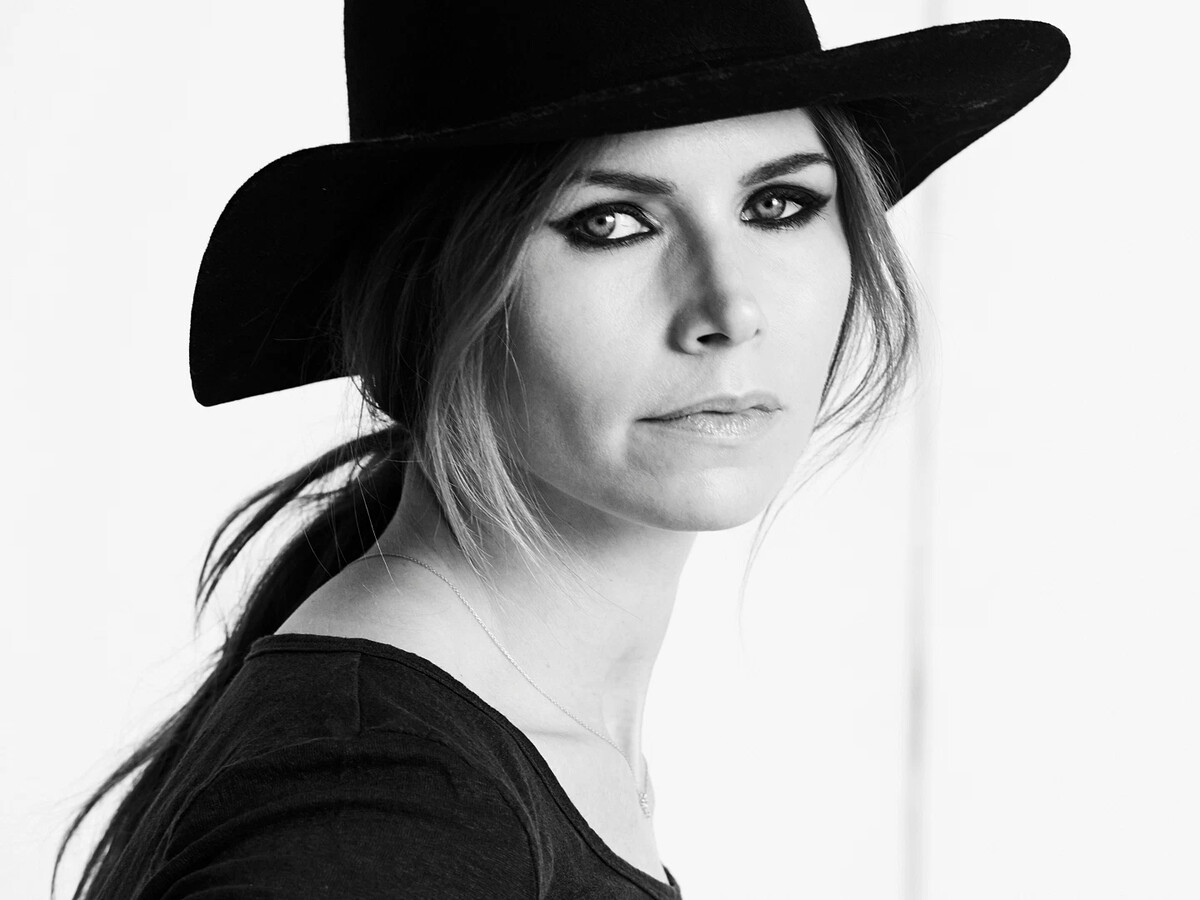 Nina persson фото